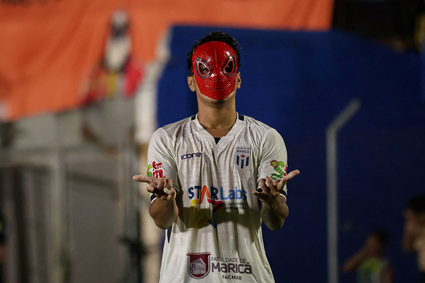 Autor do primeiro gol do Maric&aacute; F.C. na hist&oacute;ria da Copinha, o atacante WD foi decisivo na estreia dos Crias do Tsunami e terminou a partida como craque do jogo/Foto/Higor Basso