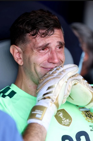 Goleiro argentino,Dibu Mart&iacute;nez, ap&oacute;s derrota para a sele&ccedil;&atilde;o espanhola/Foto: Divulga&ccedil;&atilde;o