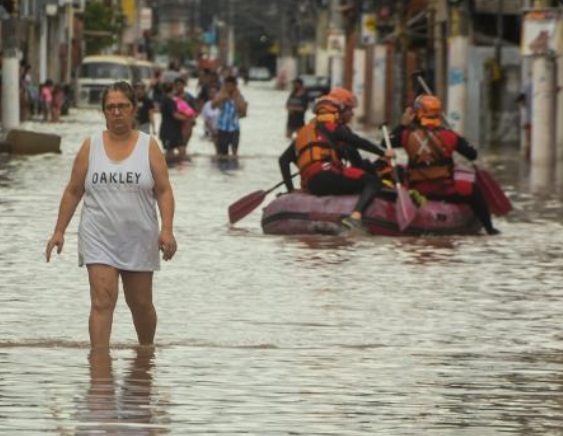 Enquanto algumas regi&otilde;es sofrem com secas, outras enfrentam enchentes e deslizamentos/Foto: Divulga&ccedil;&atilde;o