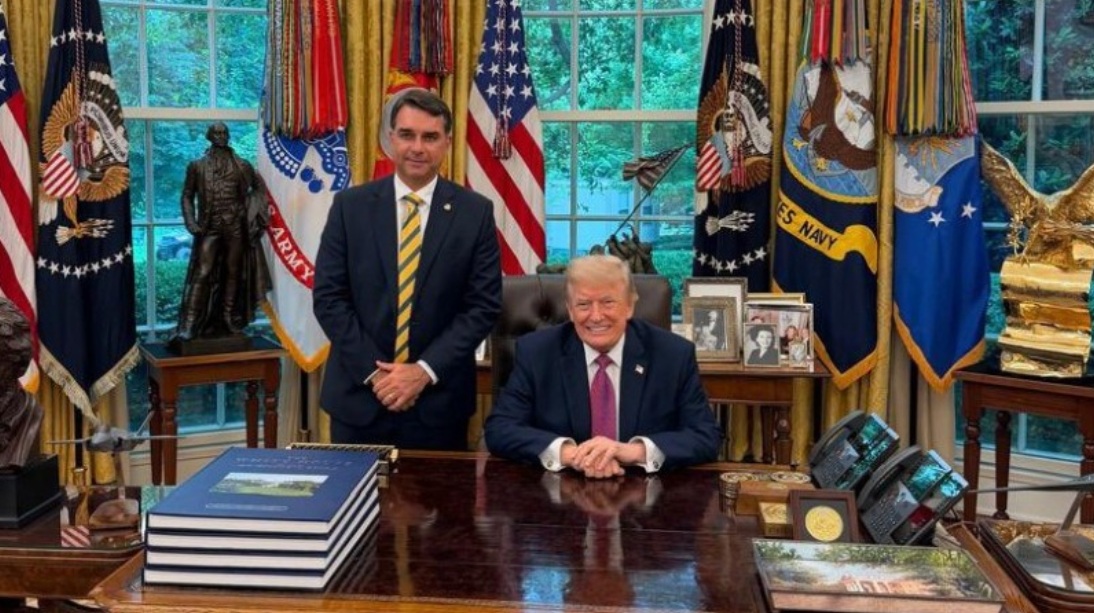Flavio Bolsonaro em visita a Trump/Foto: Reprodu&ccedil;&atilde;o das redes sociais de Flavio Bolsonaro