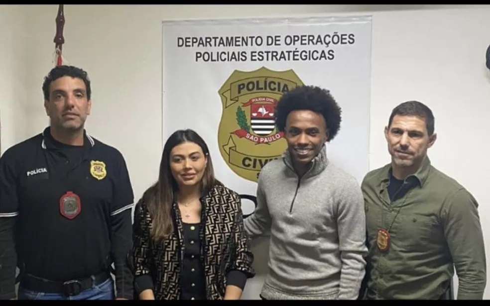 Willian e a mulher prestaram queixa no Departamento de Operações de Polícias Especiais Divulgação/DOPE