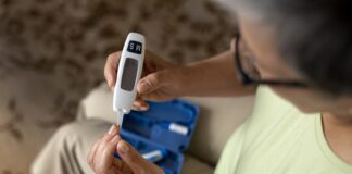 Controle glicêmico em idosos com diabetes